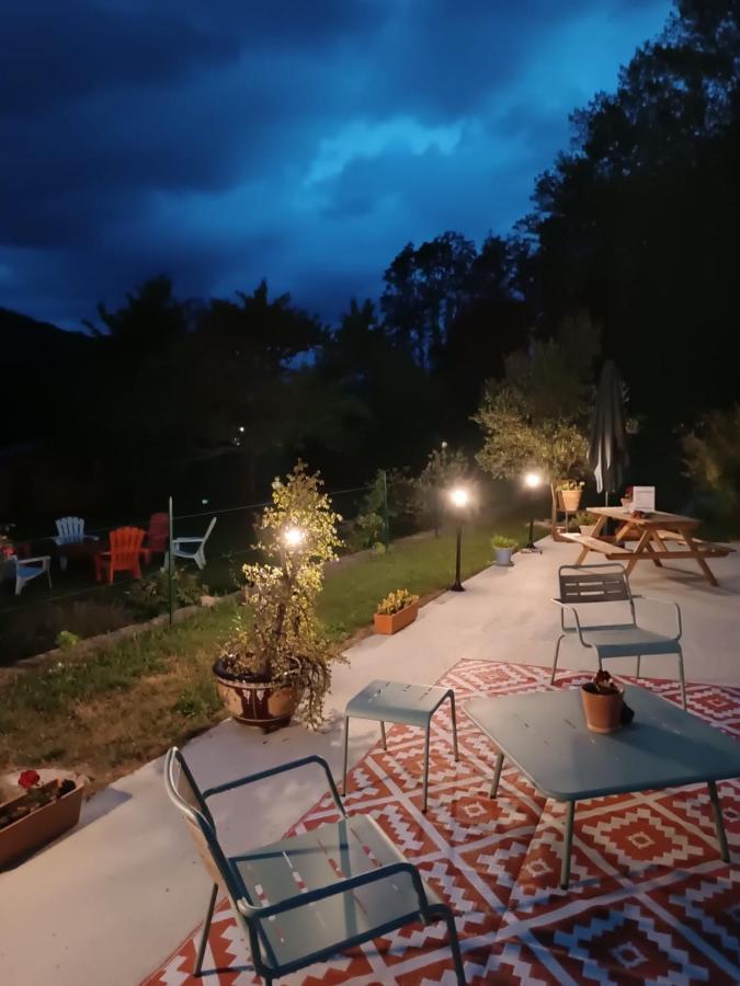 Le Jardin De Moulis, Saint Girons, Ariege, Pyrenees, Bed & Breakfast Exterior photo